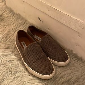 steve madden slip on